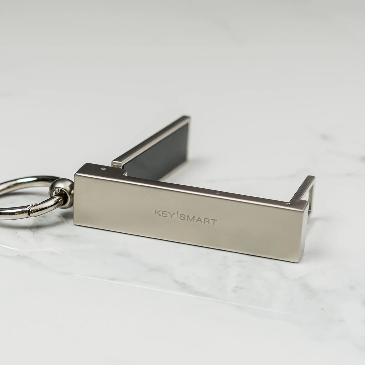 BagHang+|Keychain Bag Hook | Phone stand | nano-suction Technology - Image 13