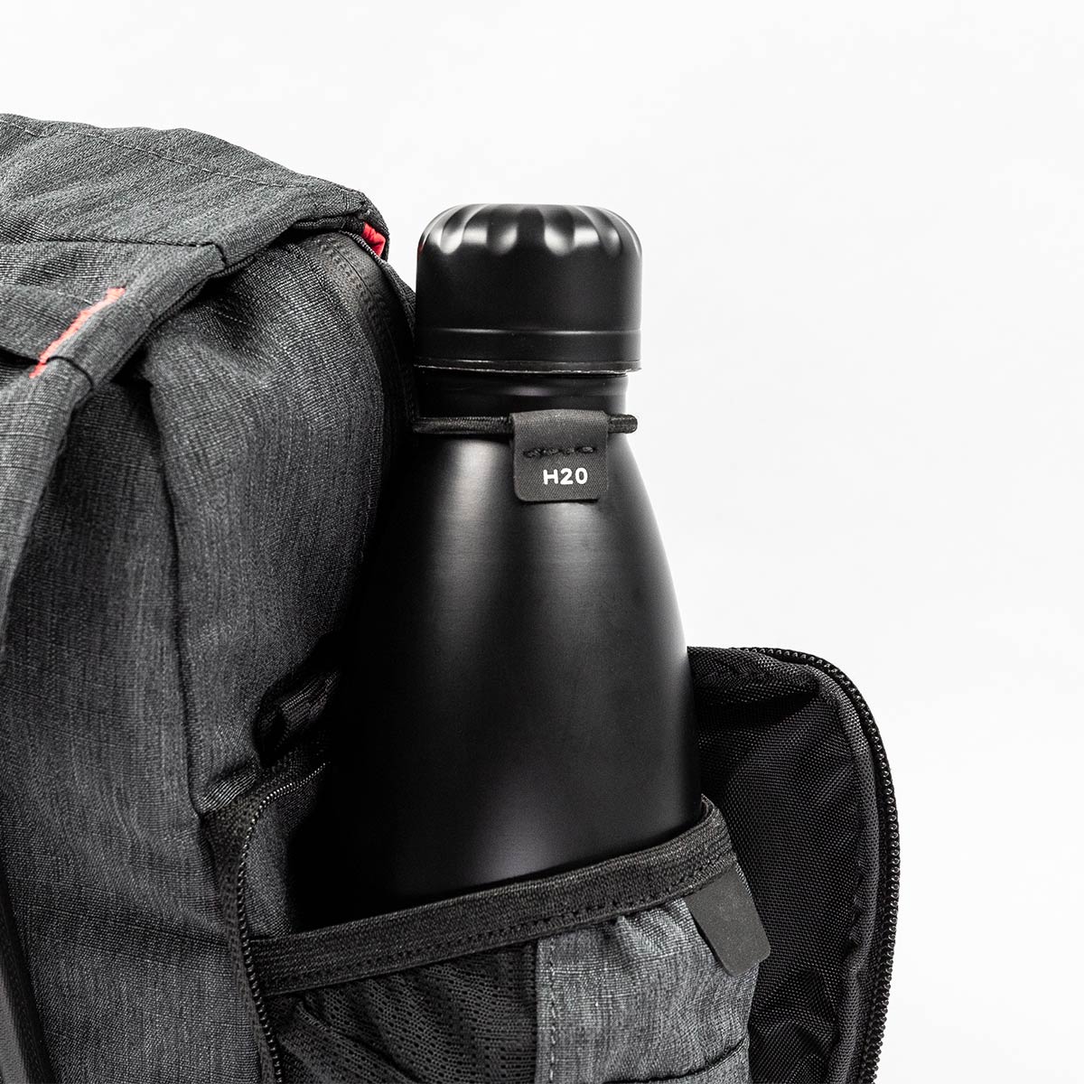 KeySmart® Stainless Steel Water Bottle | Artix® Temperature Shield | Cold 24 Hours | Hot 12 Hours - Image 4